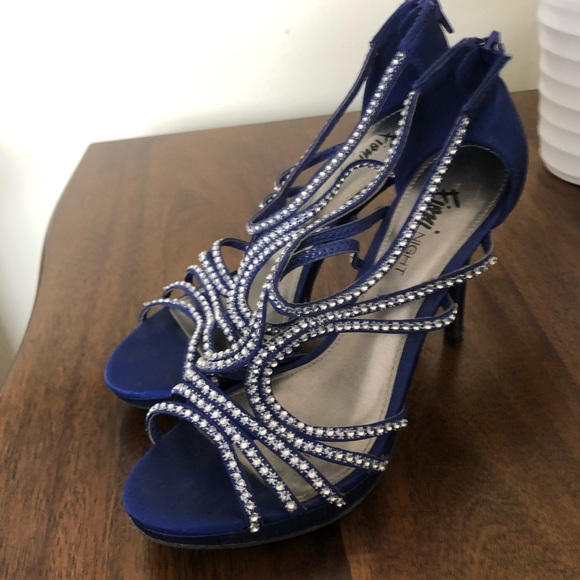 Sandals/heels - Picture 3 of 4